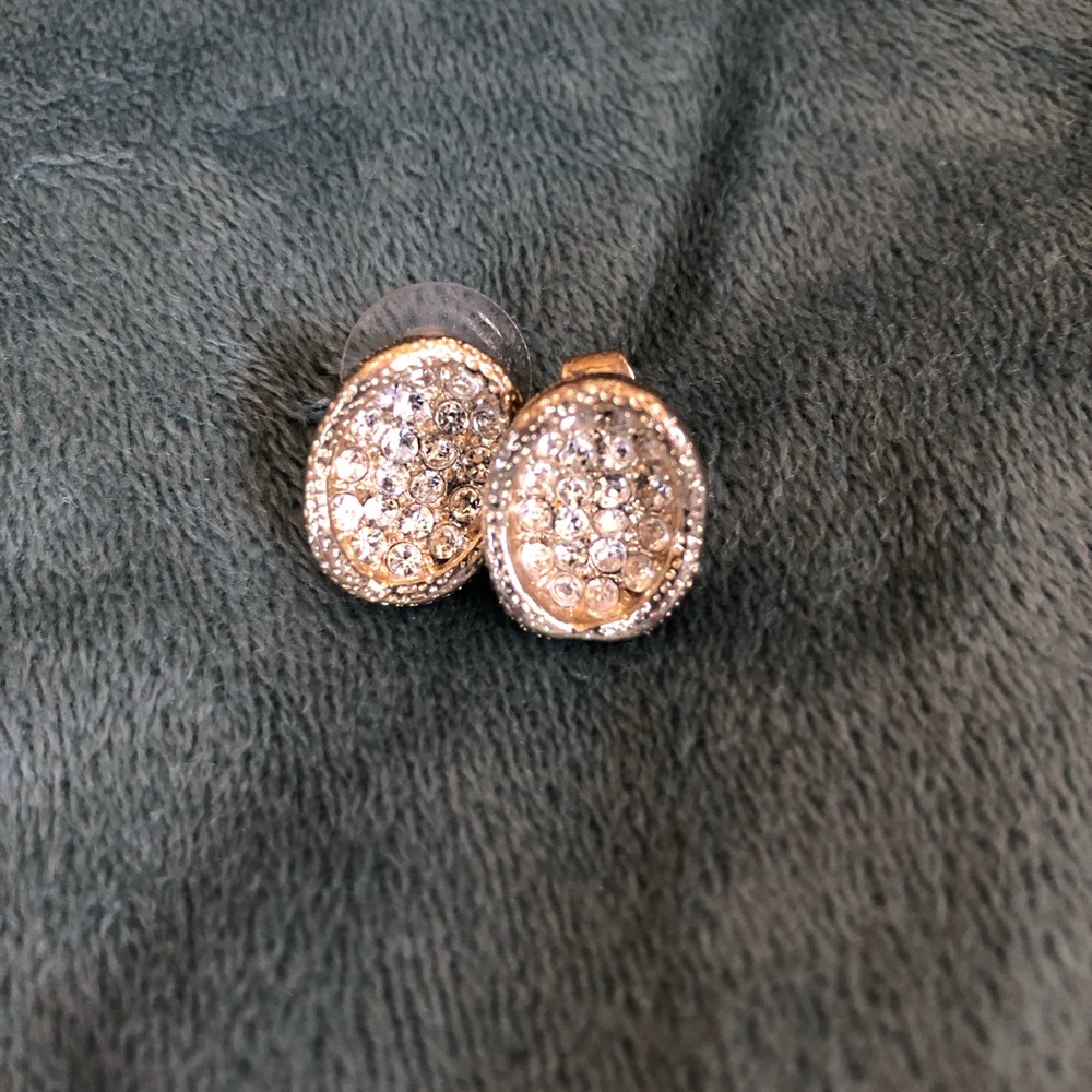 Gold rhinestone oblong earrings